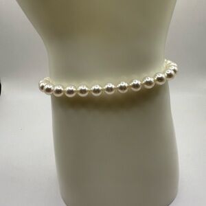 Pearl Women's Bracelet Toggle Clasp in Black Beautiful